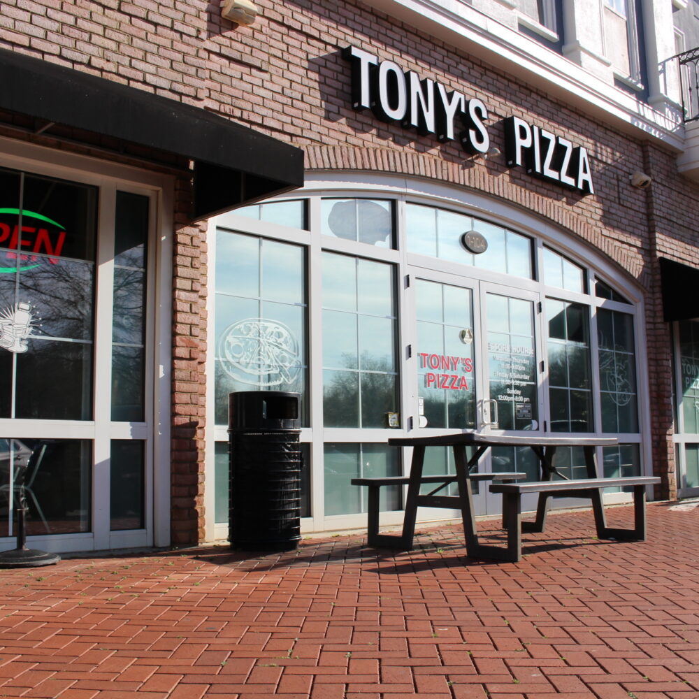 Selected image for Tony's Pizza in Charlotte.